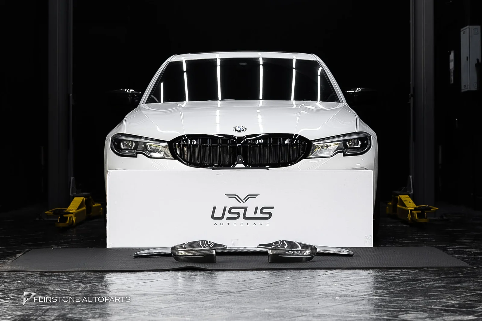 BMW G20 Series 3 2025 — BMW G20 Series 3 加装碳纤维部件含扰流板与