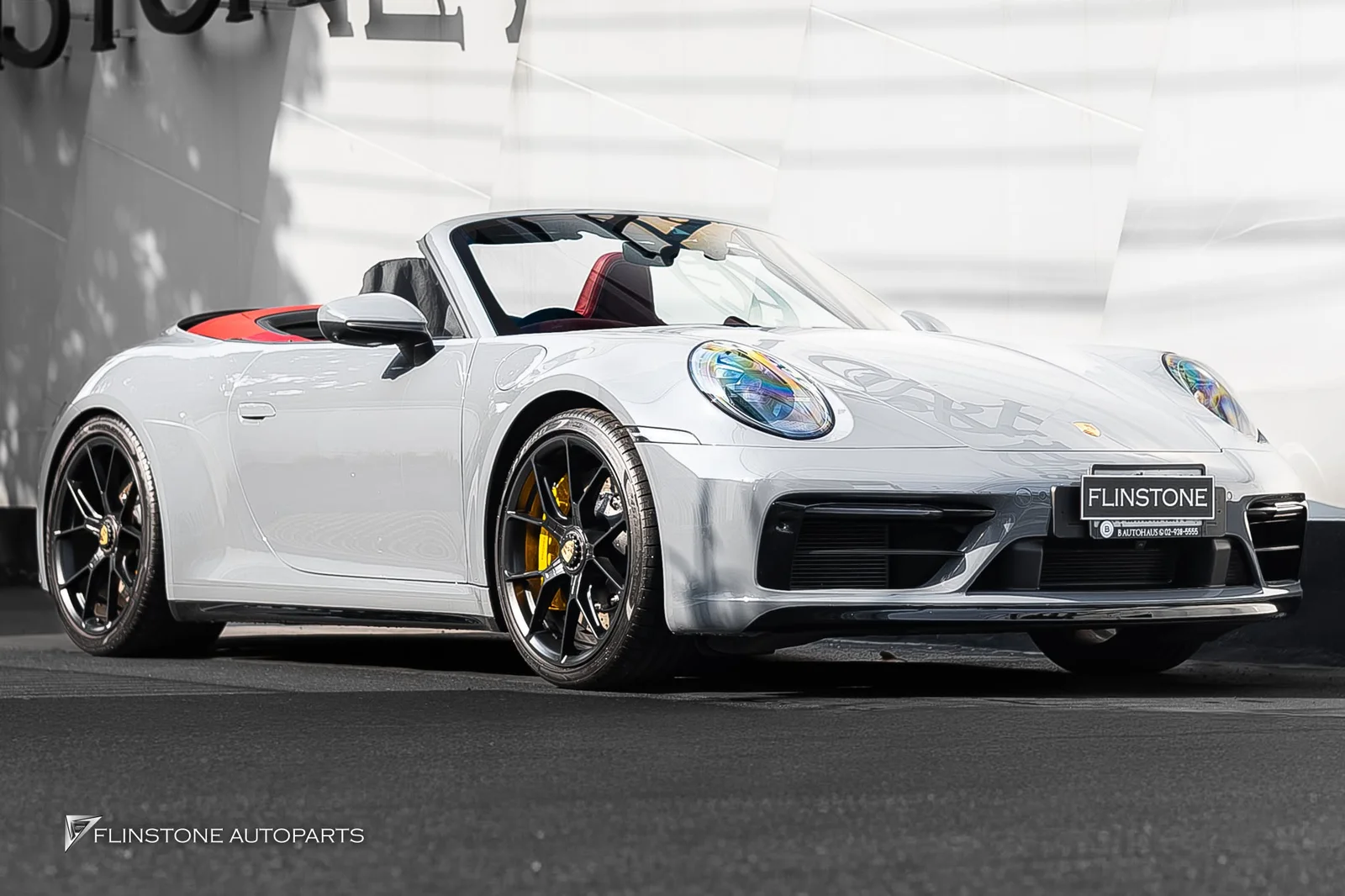 PORSCHE 992 Carrera 全身帅气! Porsche 992 Cabriolet 刹车系统升级