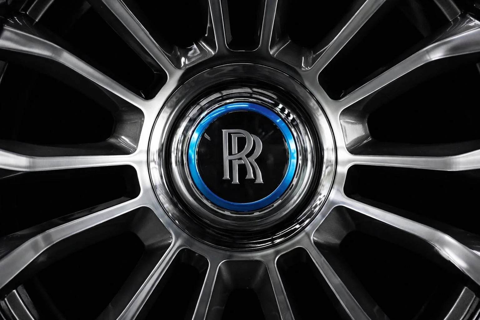 Rolls Royce Dawn เลือกติดตั้งล้อฟอจแท้จาก USUS Forged Wheel