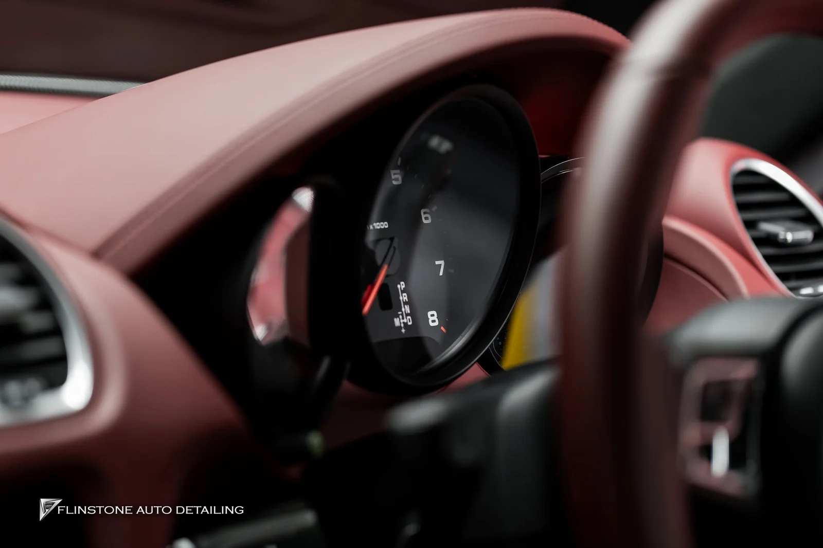 PORSCHE 718 Cayman / Boxster — a new look all the way! with PORSCHE 718 Cayman that upgraded