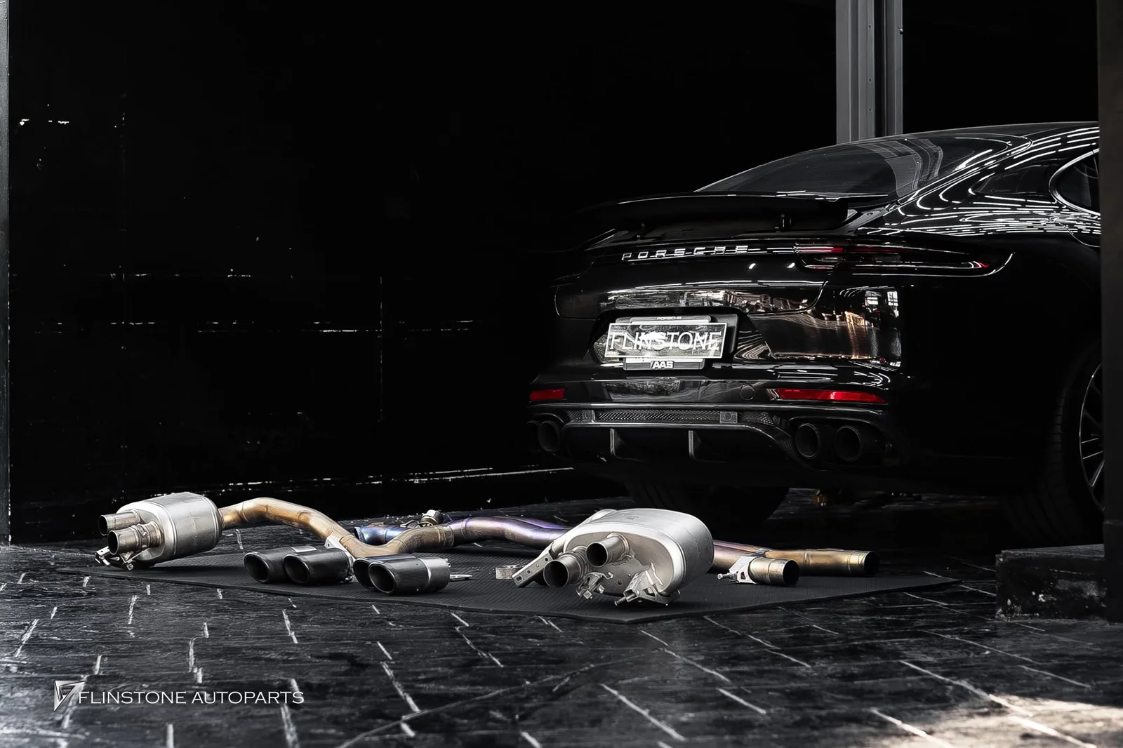 อัปเกรดชุดท่อไอเสียใหม่ให้ Porsche Panamera 971 ด้วยแบรนด์ระดับโลกอย่าง