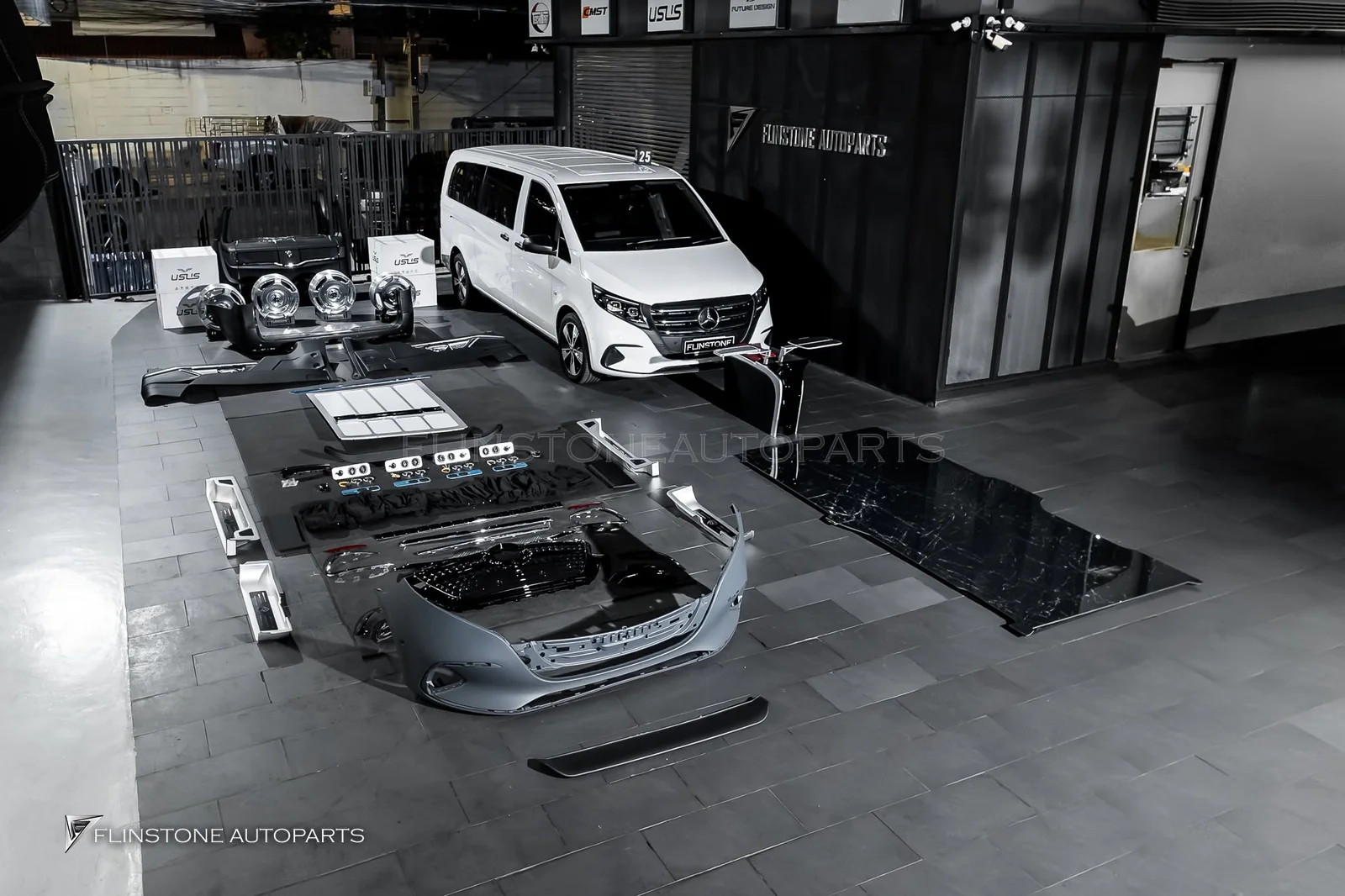 W447 V-Class Facelift — ชุดพาร์ทเตรียมติดตั้งแบบจัดเต็มสำหรับ Mercedes-Benz NEW V300