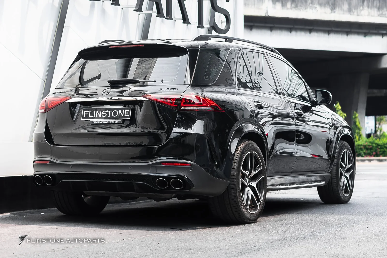W167 GLE-Class GLE53 AMG ติดตั้งโลโก้รอบคันใหม่เป็นแบบสีดำเงา สำหรับ Accessories