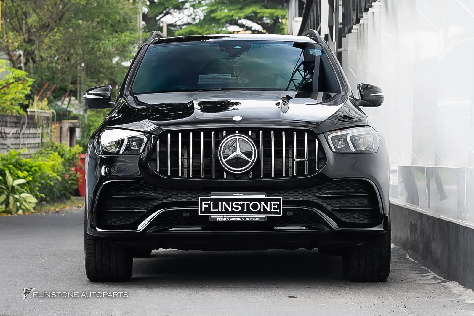 W167 GLE-Class GLE53 AMG ติดตั้งโลโก้รอบคันใหม่เป็นแบบสีดำเงา สำหรับ Accessories
