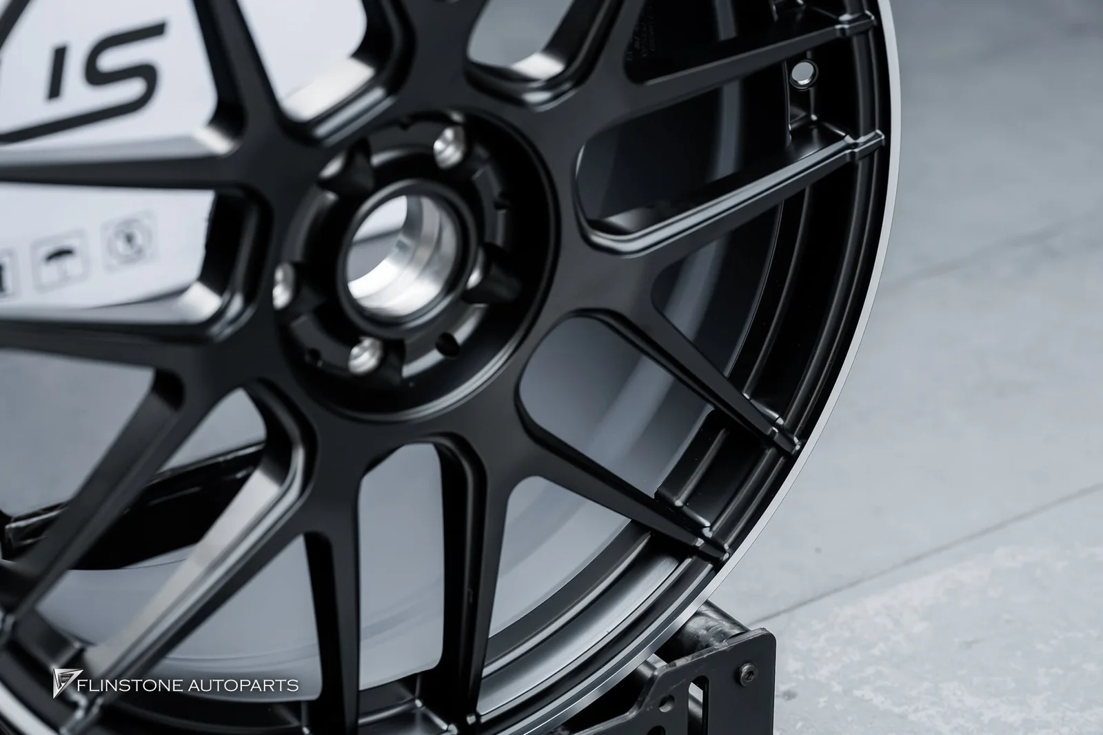 getting ready to fit a set of genuine forged wheels from USUS Forged Wheel for W222 S-Class