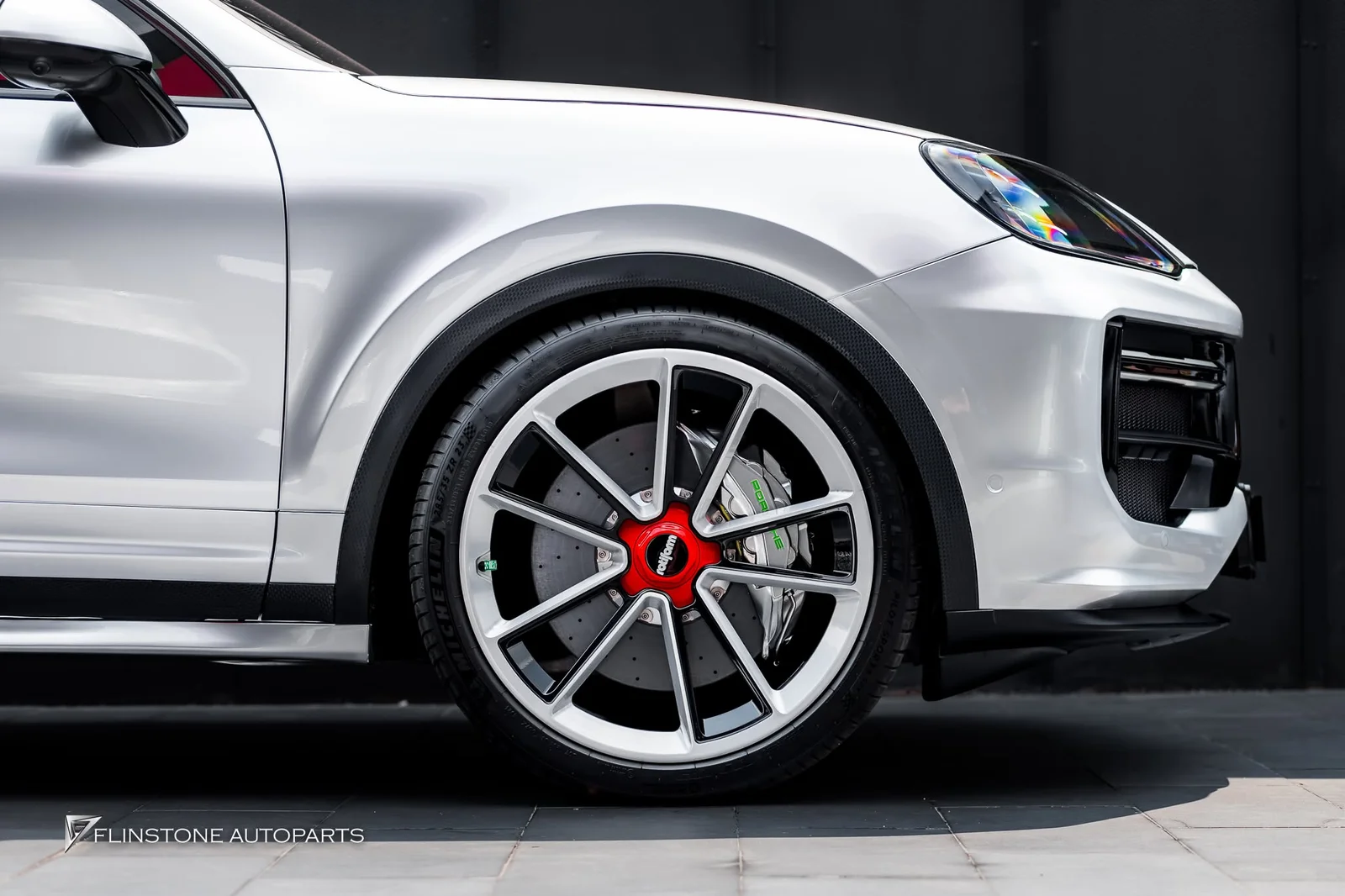 PORSCHE Cayenne 958 — PORSCHE Cayeenne 958 year 2010 fully built and converted to the year 202