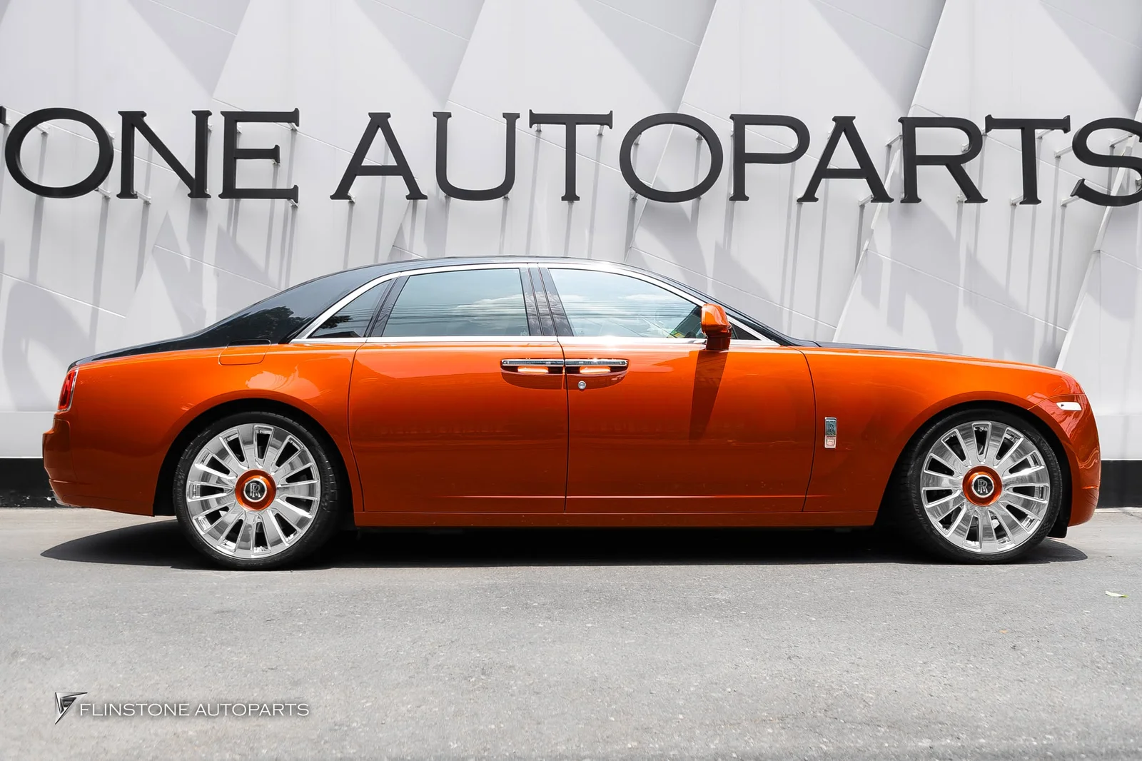 ROLLS Royce Wraith ลูกค้าเจาะจงเลือกติดตั้งล้อฟอจแท้จาก USUS Forged Wheel