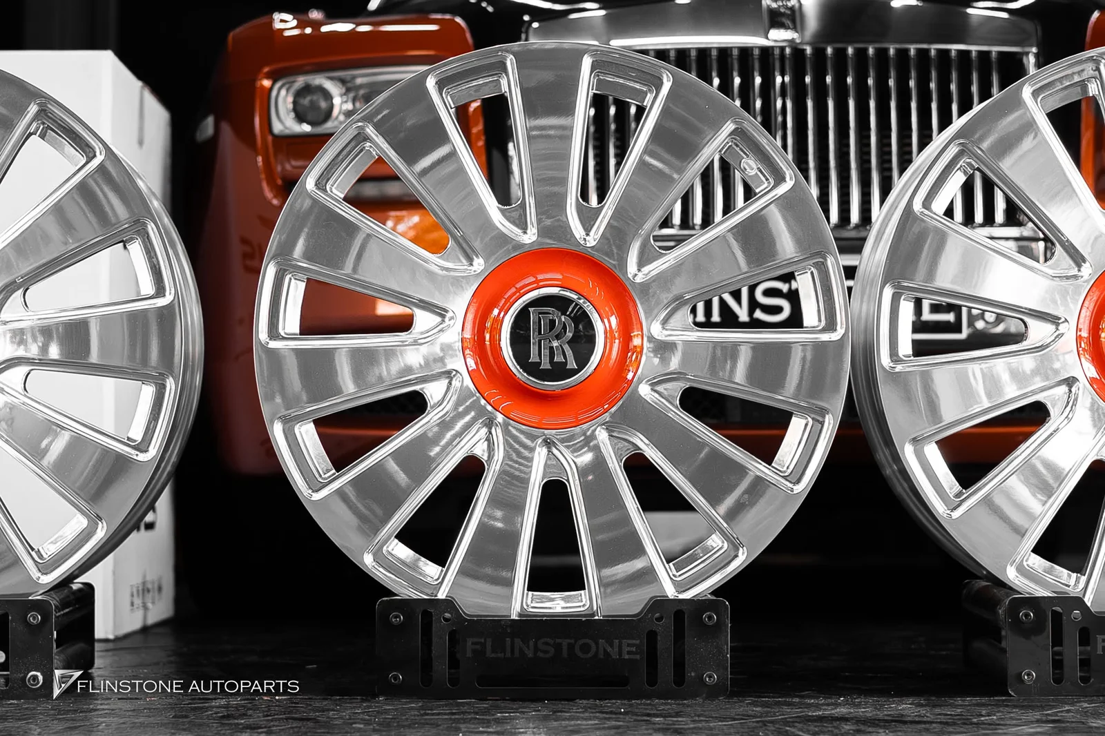 ROLLS Royce Wraith ลูกค้าเจาะจงเลือกติดตั้งล้อฟอจแท้จาก USUS Forged Wheel