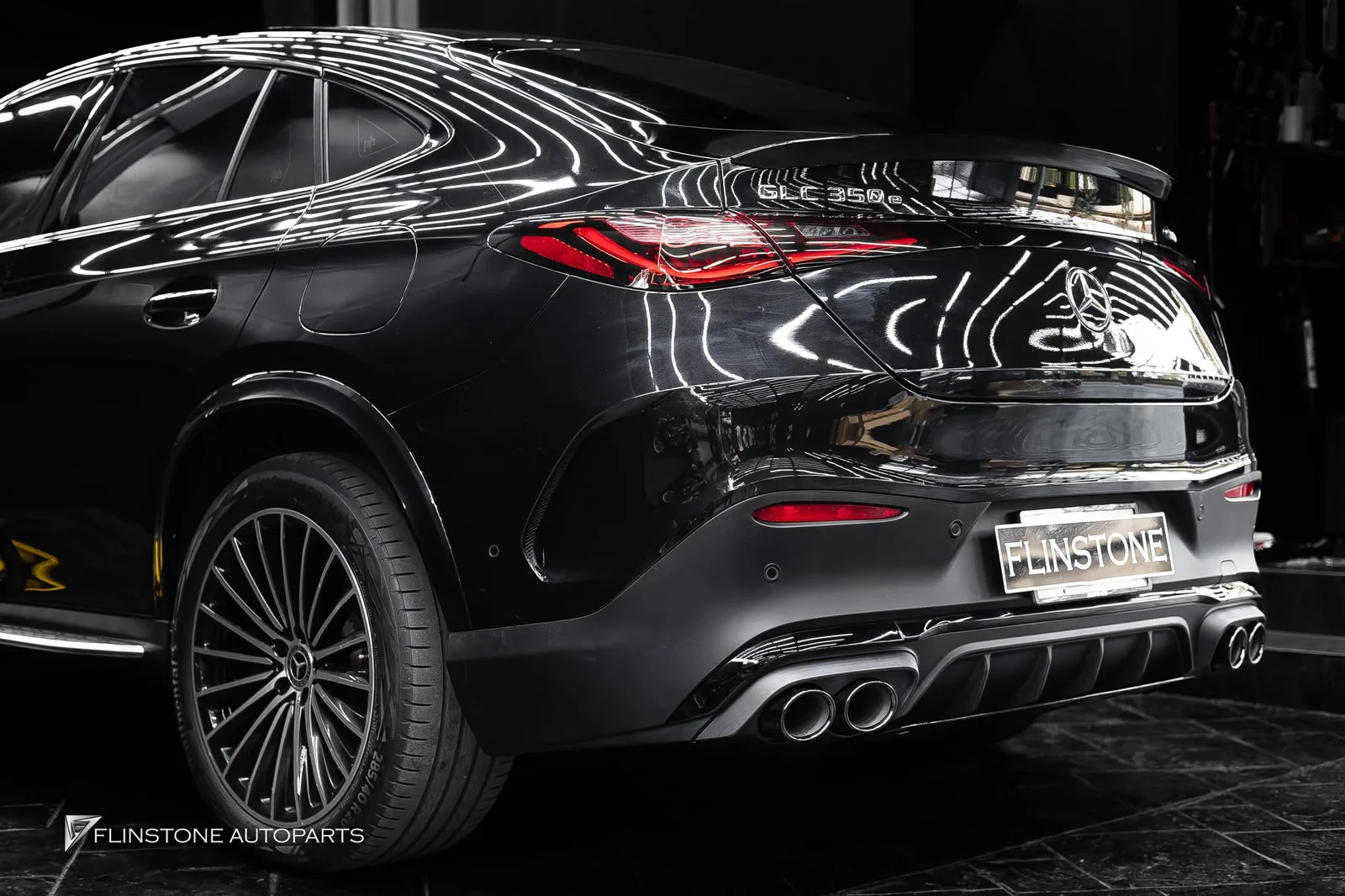 GLC-Class Coupe รหัส W254 เข้าติดตั้งชุดดิฟฟิวเซอร์ท้ายและปลายท่อทรง GLC43 AMG