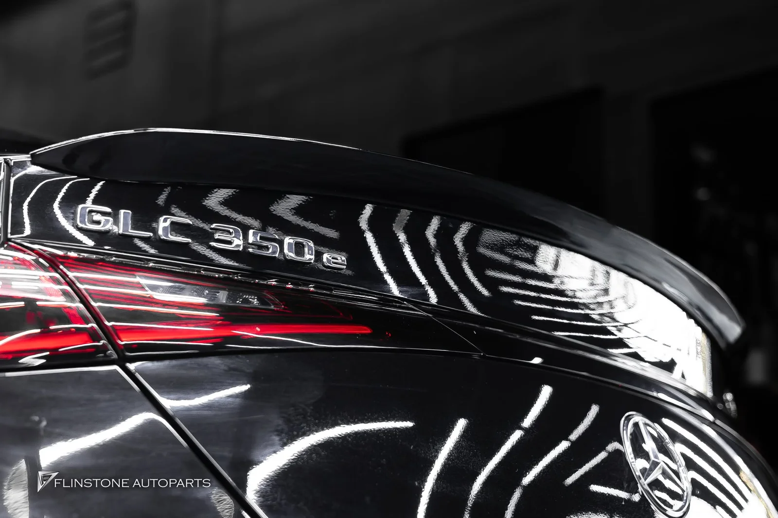 GLC-Class Coupe รหัส W254 เข้าติดตั้งชุดดิฟฟิวเซอร์ท้ายและปลายท่อทรง GLC43 AMG
