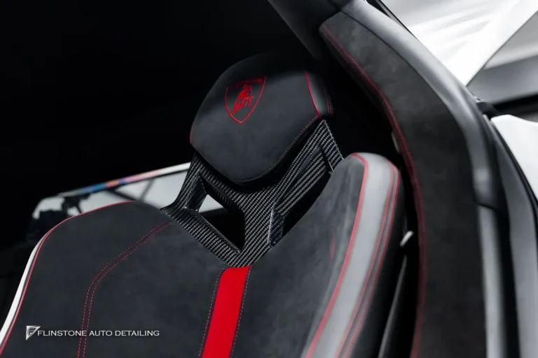 today we bring the interior upgrade of Lamborghini Aventador to share