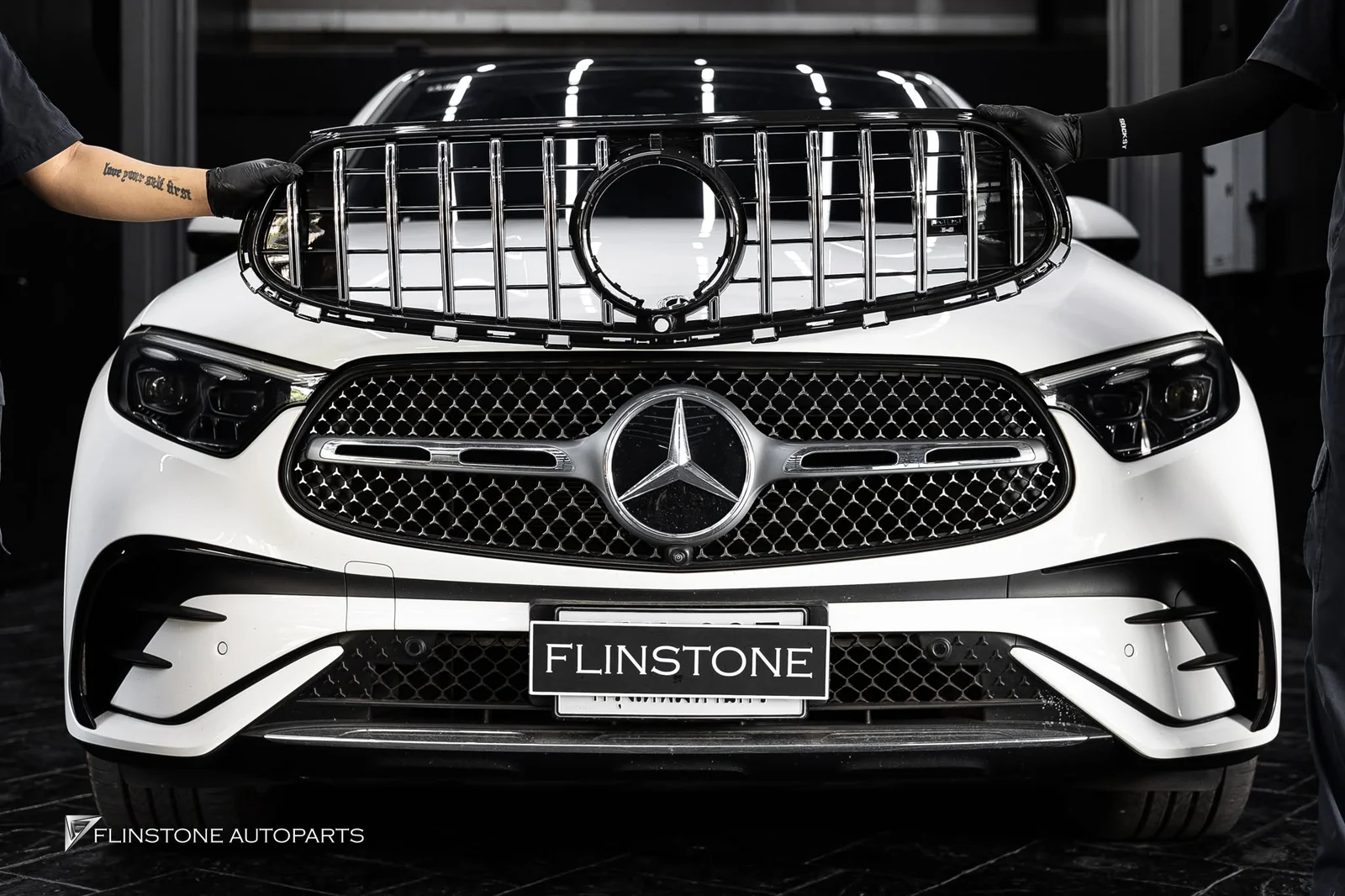 W254 GLC-Class 前格栅升级，款式为 GLC43 AMG [GT] 前脸更霸气