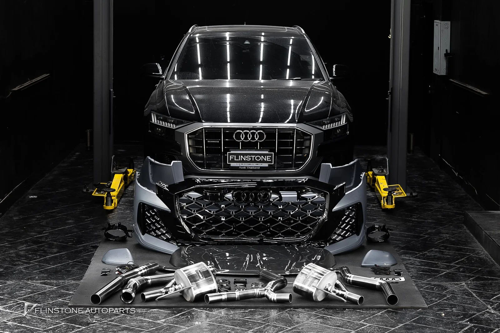 จัดเต็มความหล่อแบบคันแรกในไทยแน่นอนครับ สำหรับ Audi Q8