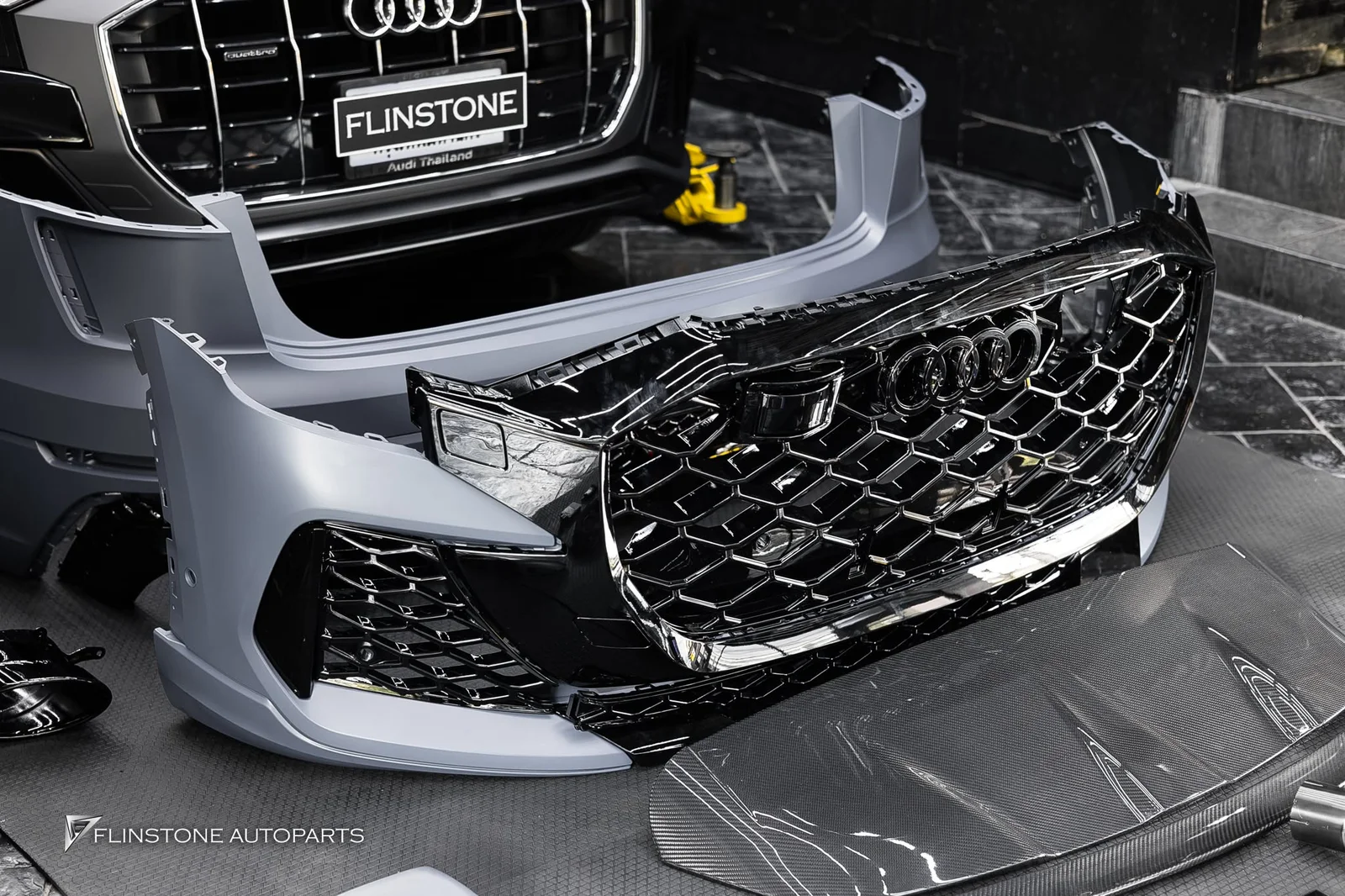 จัดเต็มความหล่อแบบคันแรกในไทยแน่นอนครับ สำหรับ Audi Q8