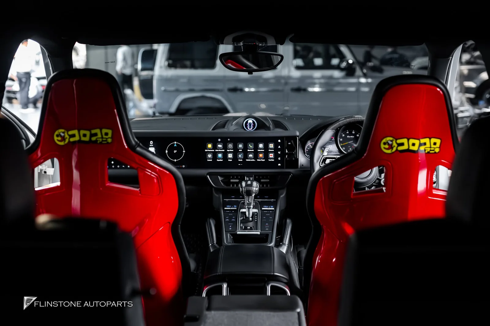 PORSCHE Cayenne 958 — Interior Change Cayenne 958 cutting-edge and ultra-sporty with the upgrade kit