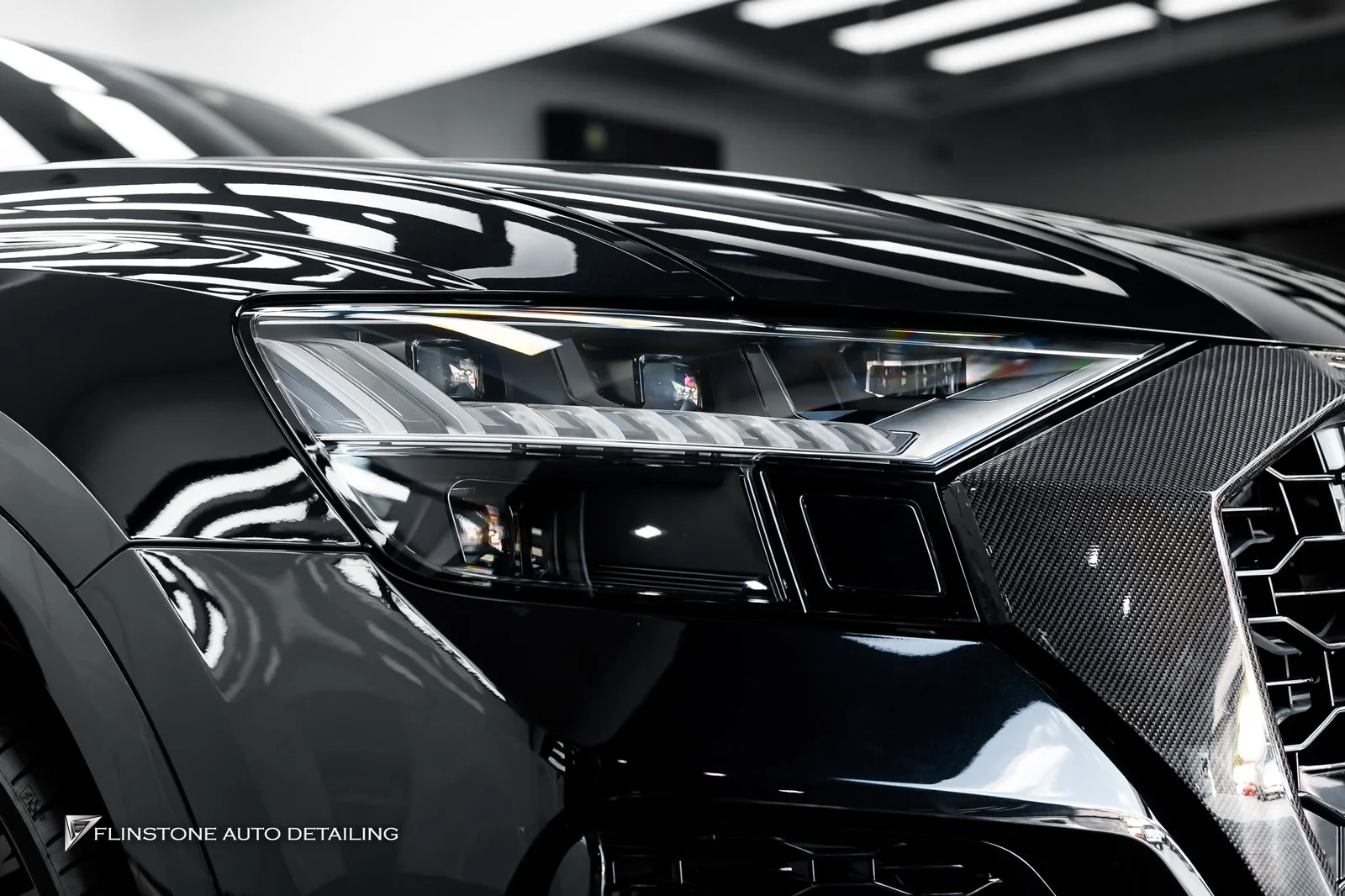 AUDI Q8 ยกระดับความดุดันด้วยชุดแต่ง RSQ8 รอบคัน พร้อมเสริมเกราะป้องกันระดับพรีเมียมด้ว