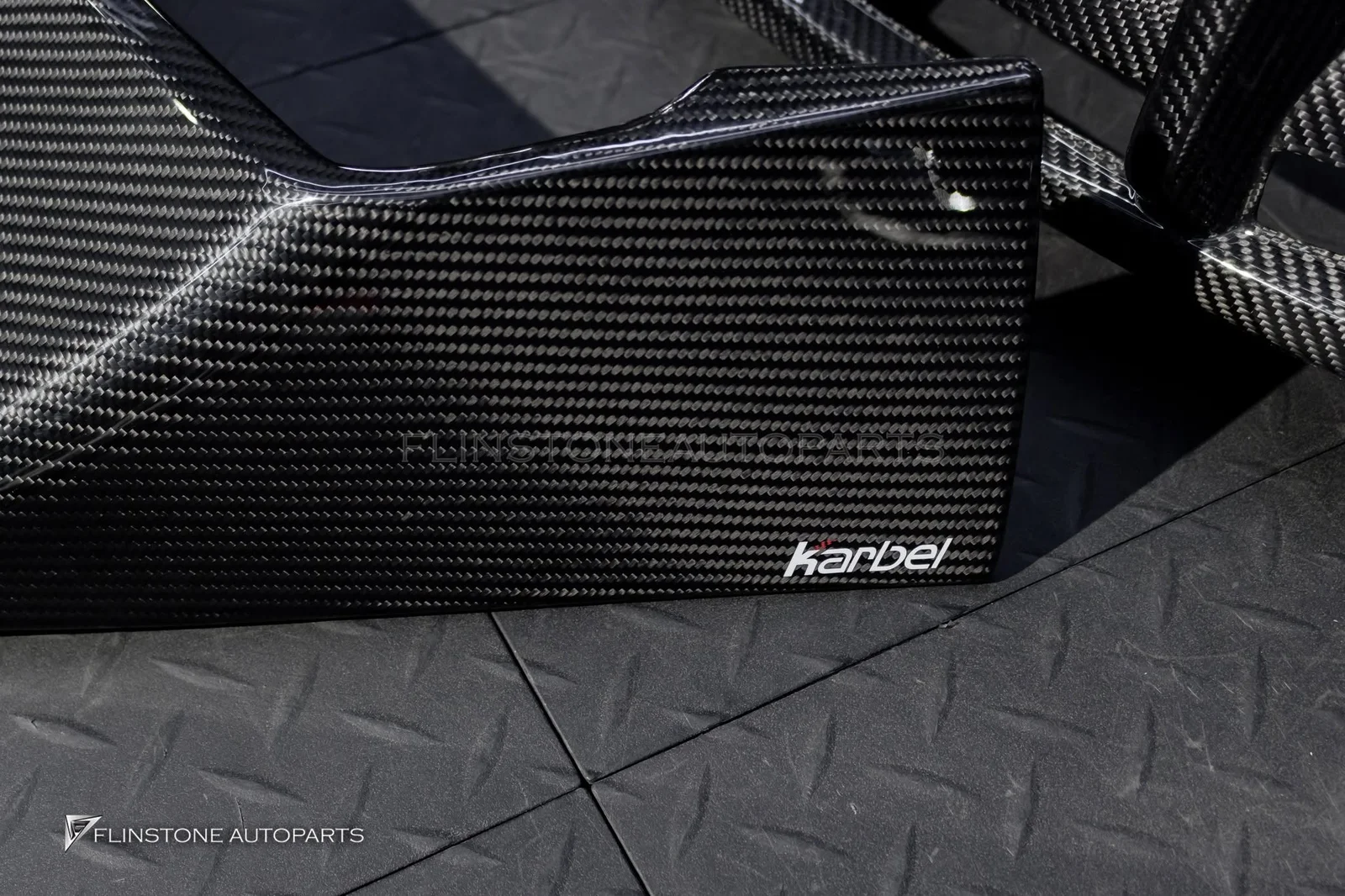 ชุดแต่งคาร์บอนของแท้จากแบรนด์ KARBEL DESIGN สำหรับ BMW iX ชิ้นงานแบบ Dry