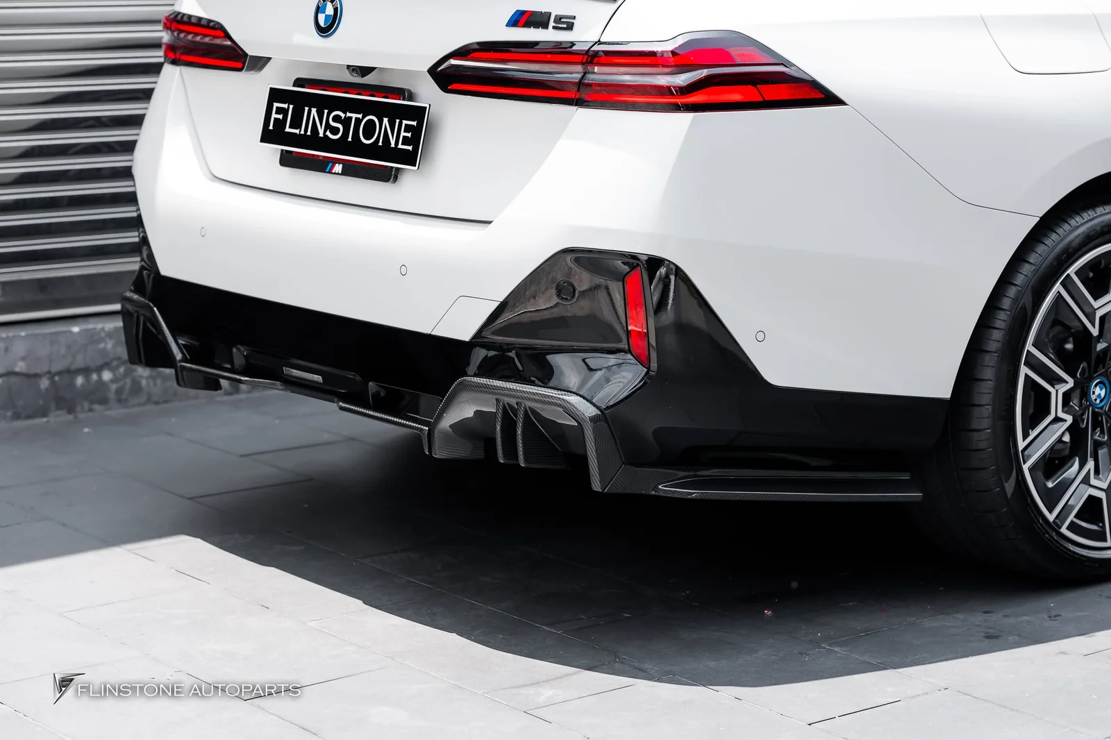 a new look upgrade for BMW i5 G60 more aggressive and premium with a full carbon parts kit from