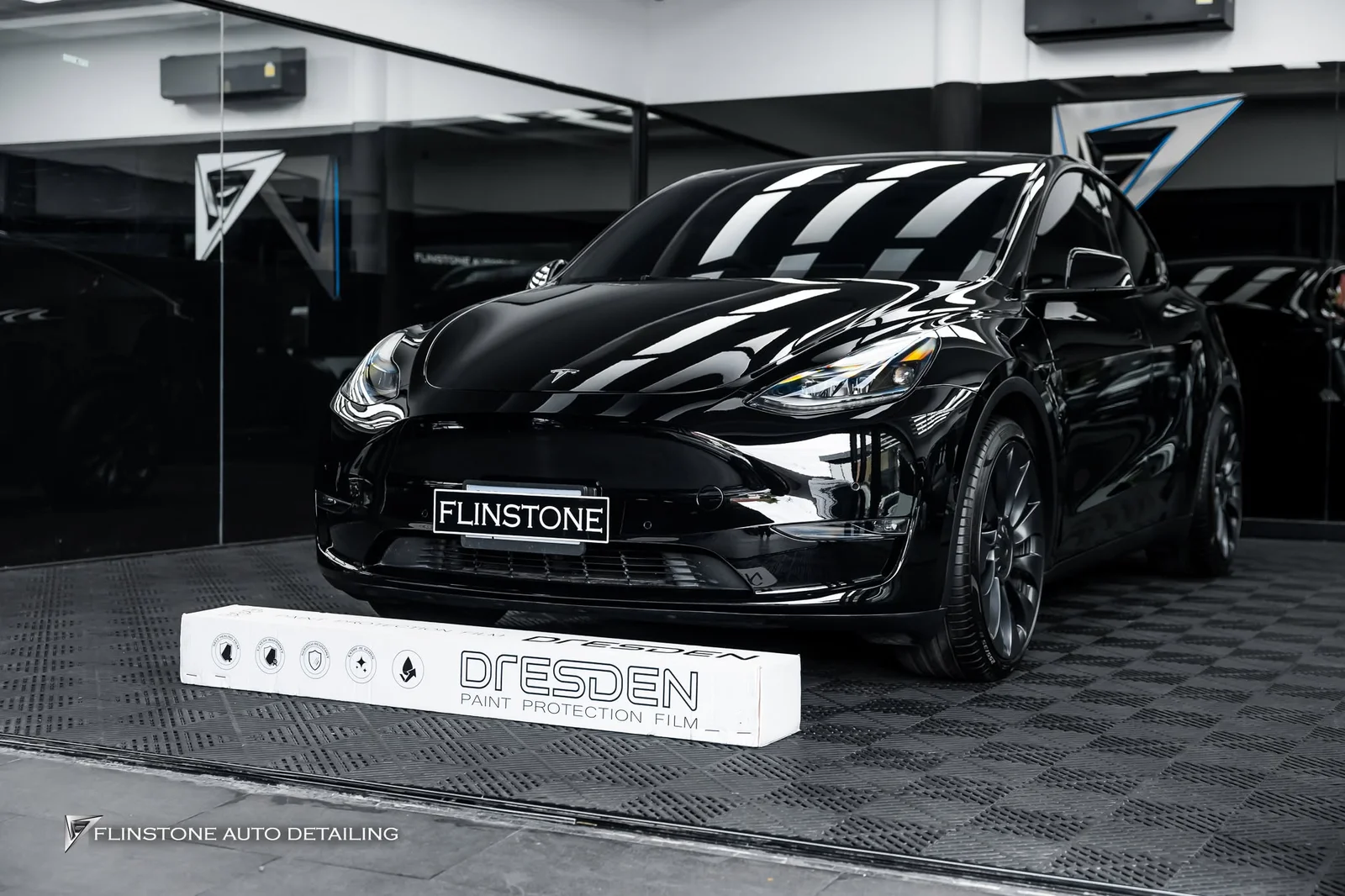 Tesla Model Y Juniper the newest car chose to protect the paint with clear paint protection film from
