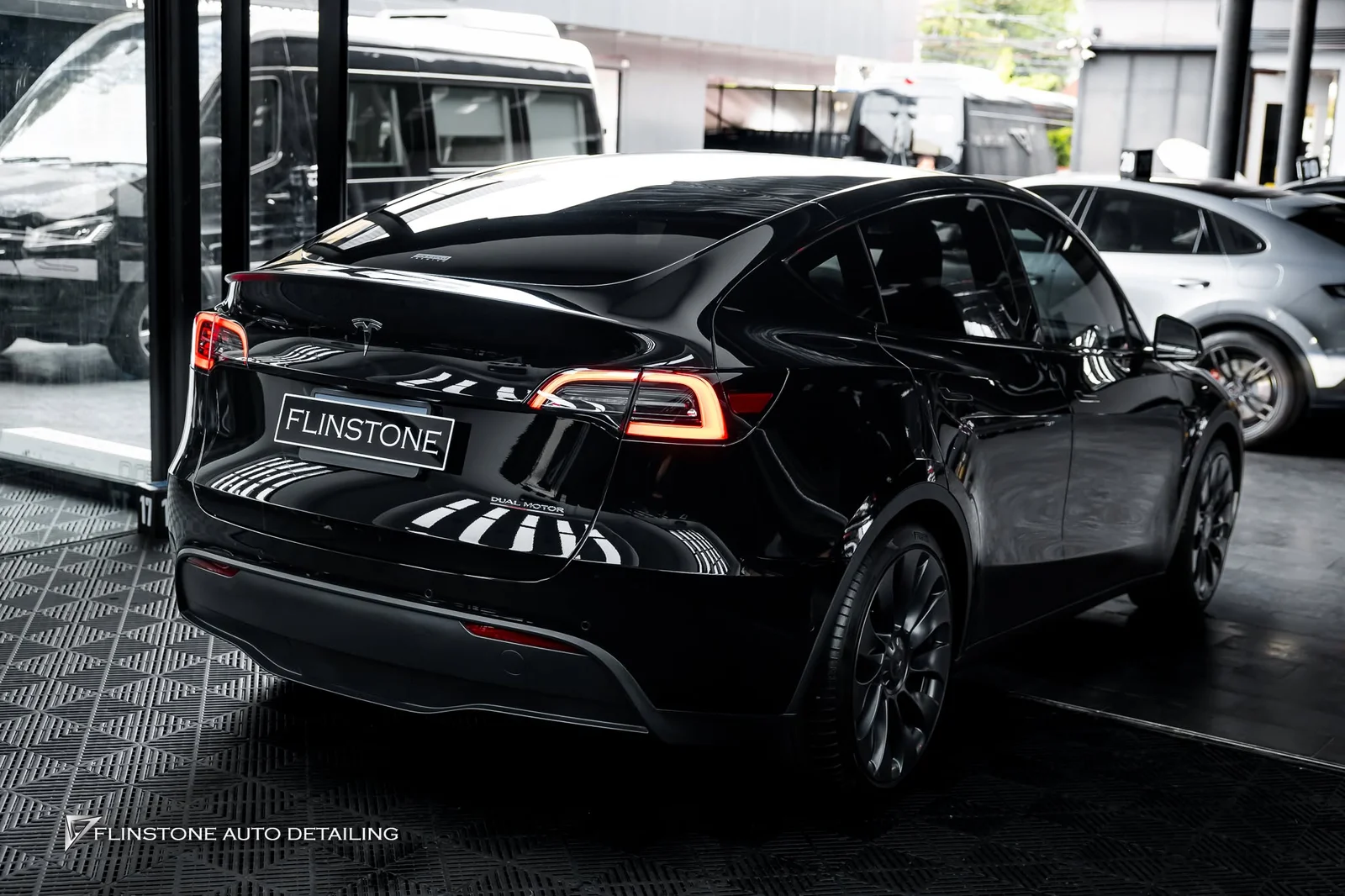 Tesla Model Y Juniper the newest car chose to protect the paint with clear paint protection film from