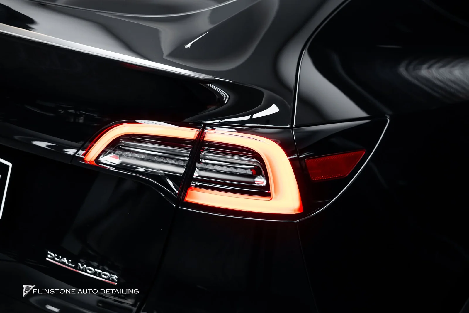 Tesla Model Y Juniper the newest car chose to protect the paint with clear paint protection film from