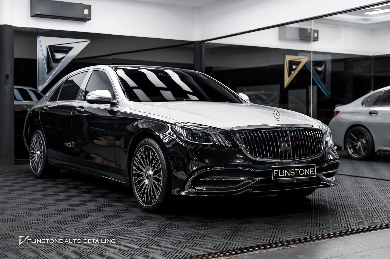 ฟิล์มสีกันรอย DRESDENPROTECTION คืนชีพความสง่างามให้กับ Mercedes-Maybach