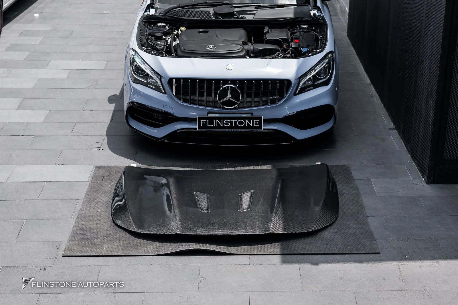 ฝากระโปรง Carbon Fiber สำหรับ CLA-Class รหัส W117 อยากได้ของแต่งแบบไหน ที่
