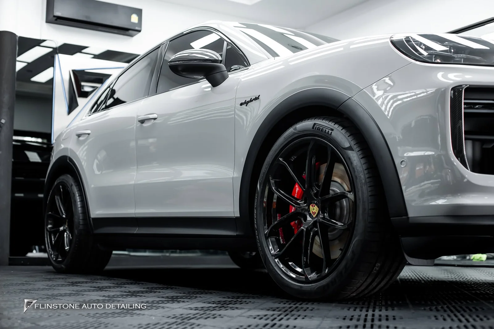 极致霸气! PORSCHE Cayenne Coupe 9Y0.2 以改装套件升级造型