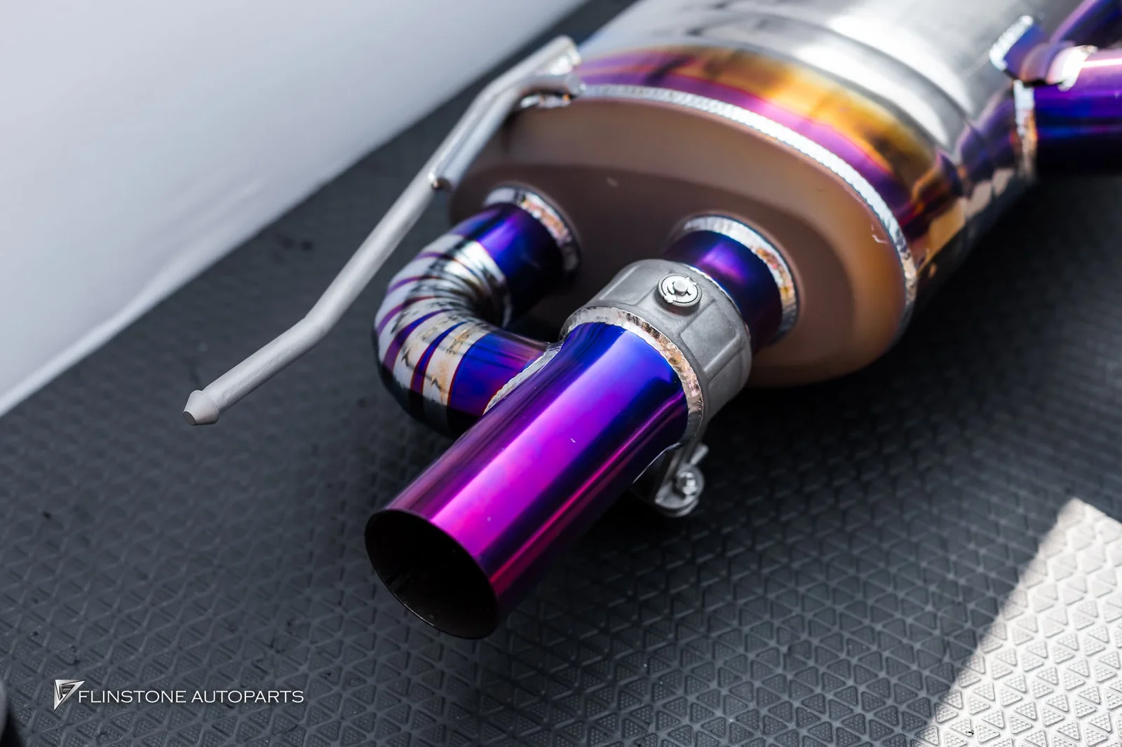 full-on good looks for PORSCHE Cayenne E3 9Y0.1 with a titanium exhaust system USUS