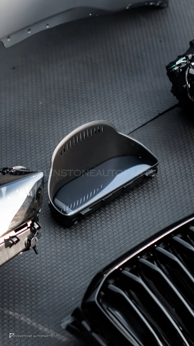 getting ready for a cross-generation looks upgrade for BMW X5 F15 the original car