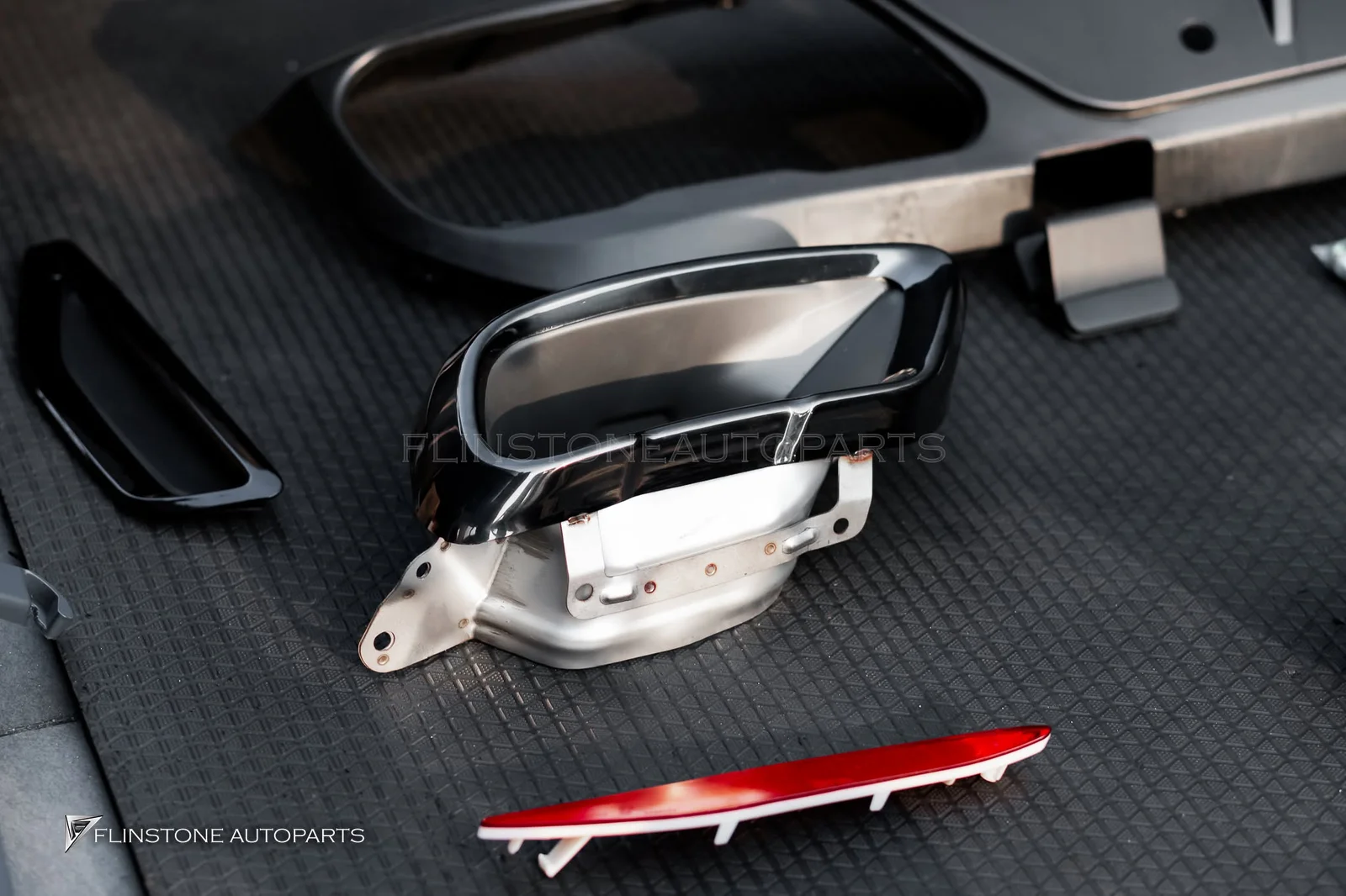 getting ready for a cross-generation looks upgrade for BMW X5 F15 the original car