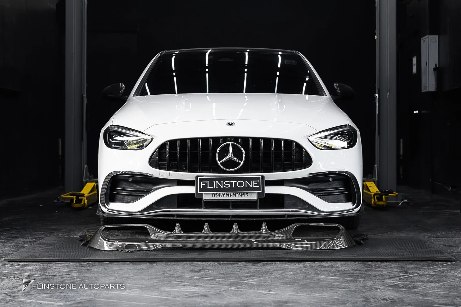 W206 C-Class C63s AMG Carbon Fiber Rear Diffuser ครับ