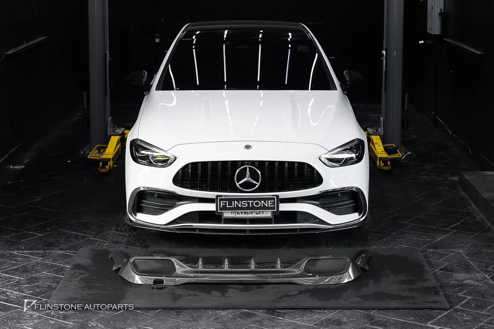 W206 C-Class C63s AMG Carbon Fiber Rear Diffuser ครับ