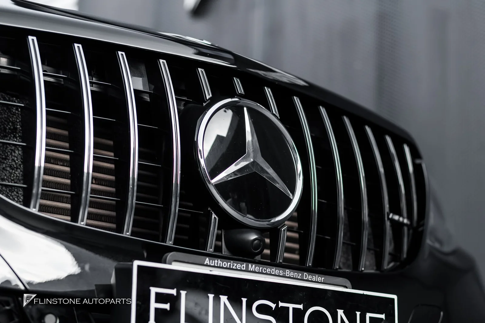 W166 ML-Class & W176 A-Class ติดตั้งชุดแต่ง GLE63 AMG สำหรับ W166 ML-Class ที่เปลี่ยนโฉม