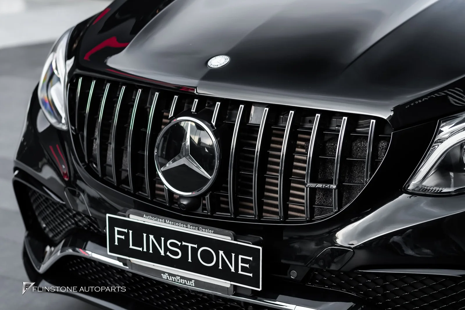 W166 ML-Class & W176 A-Class ติดตั้งชุดแต่ง GLE63 AMG สำหรับ W166 ML-Class ที่เปลี่ยนโฉม