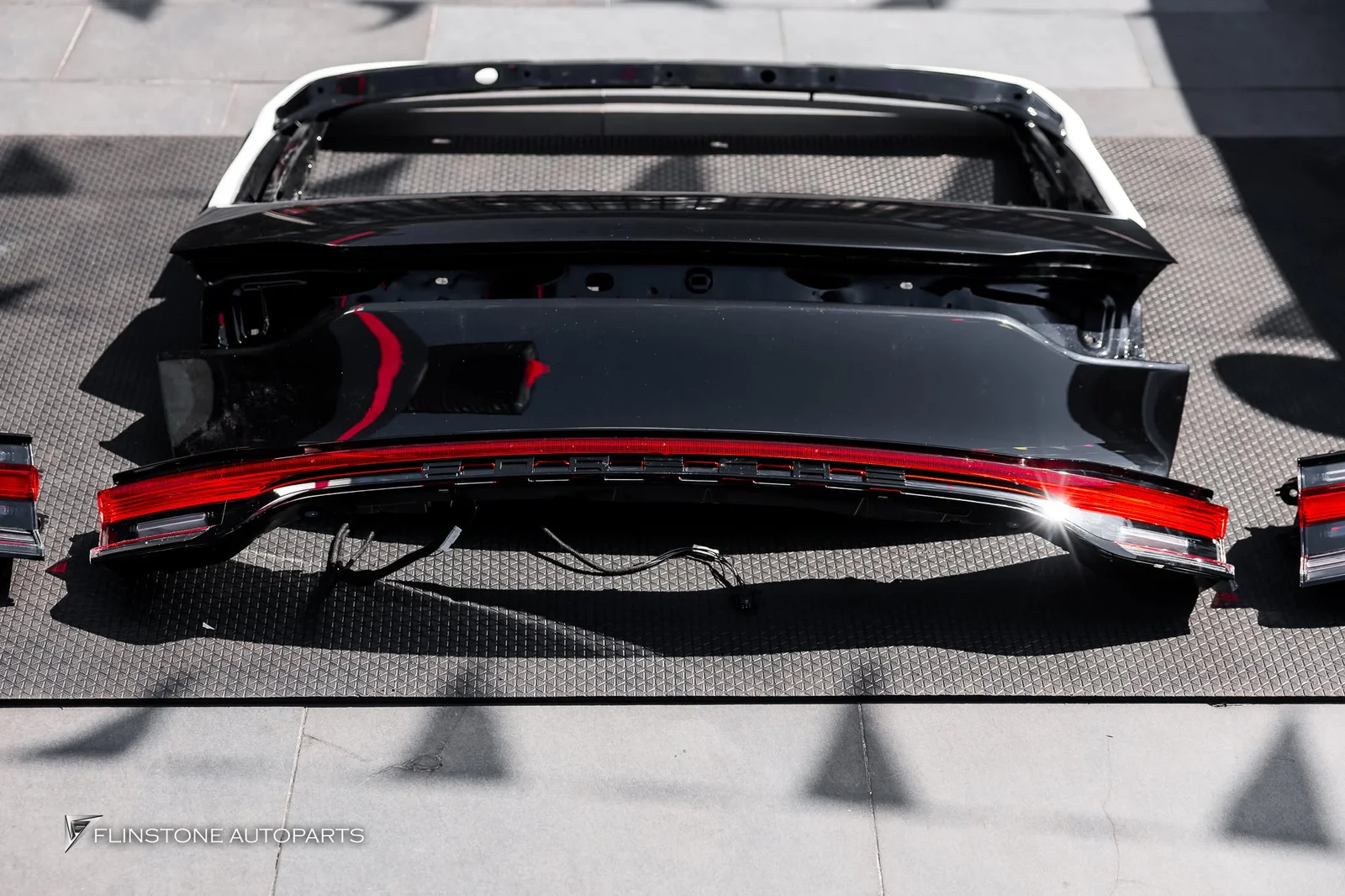 PORSCHE MACAN รุ่นแรก ด้วยการอัปเกรดส่วนท้ายแบบ Facelift Conversion ที่