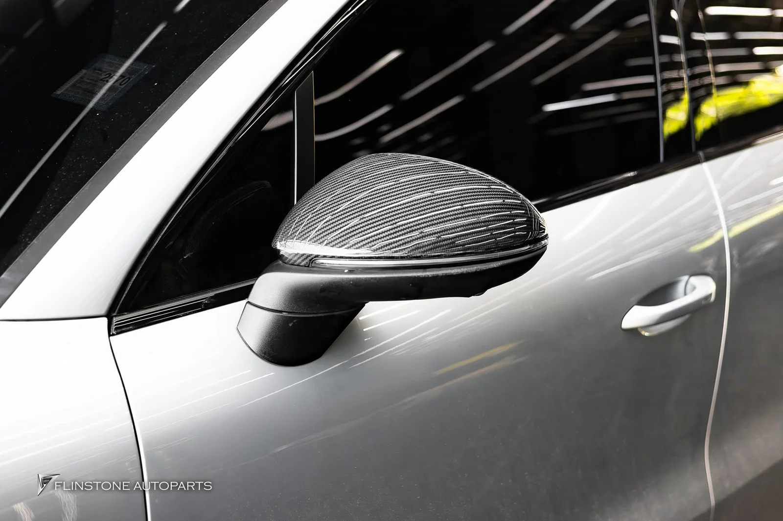 สำหรับ Porsche Cayenne Coupe (9Y0.2) กับกระจกมองข้าง USUS Autoclave Carbon