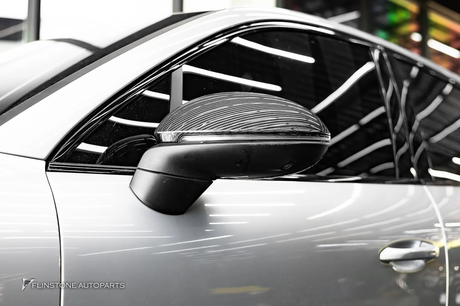 สำหรับ Porsche Cayenne Coupe (9Y0.2) กับกระจกมองข้าง USUS Autoclave Carbon