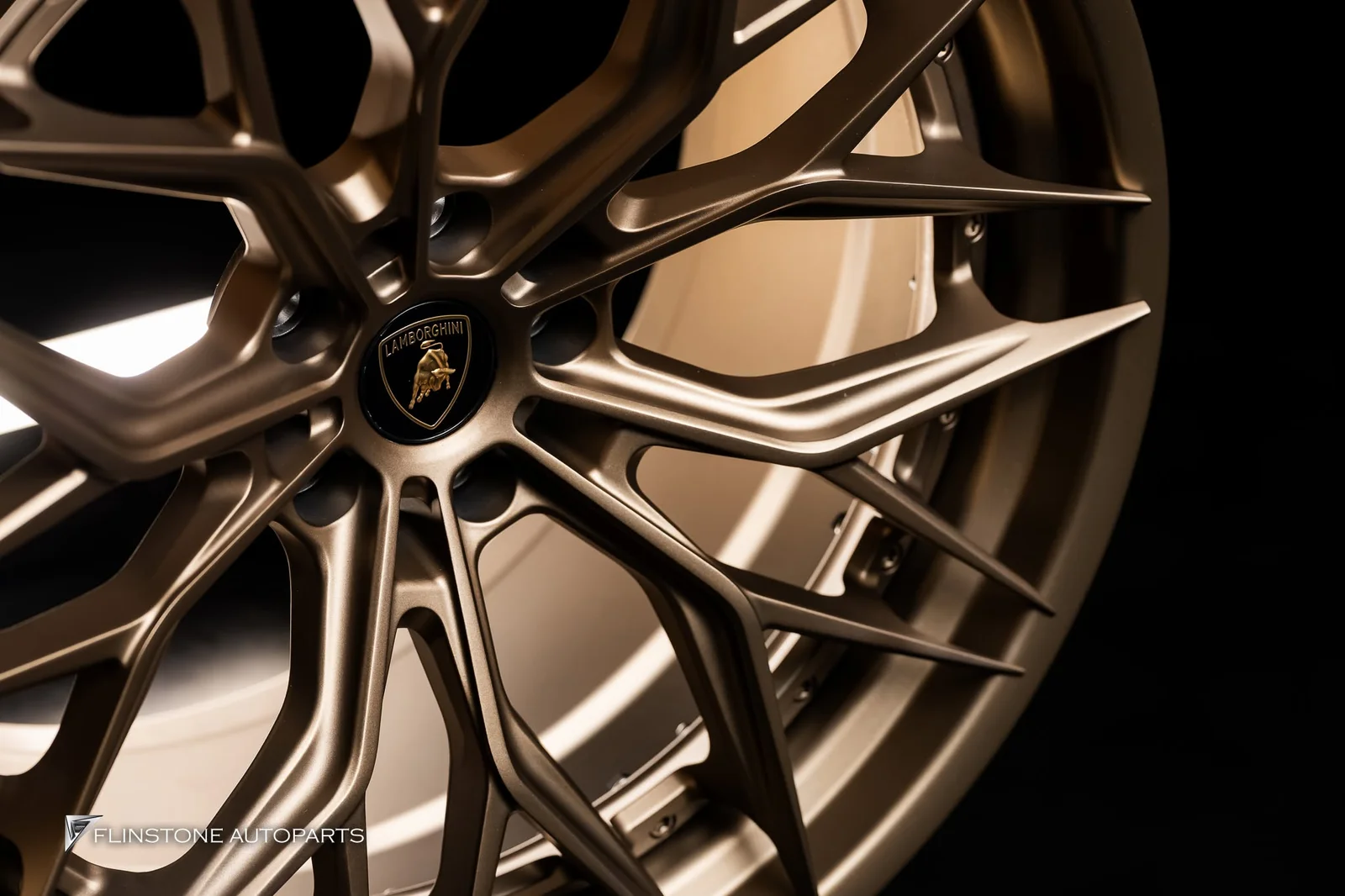 the ultimate in powerful luxury with Lamborghini Revuelto and Wheels USUS-02S Forged