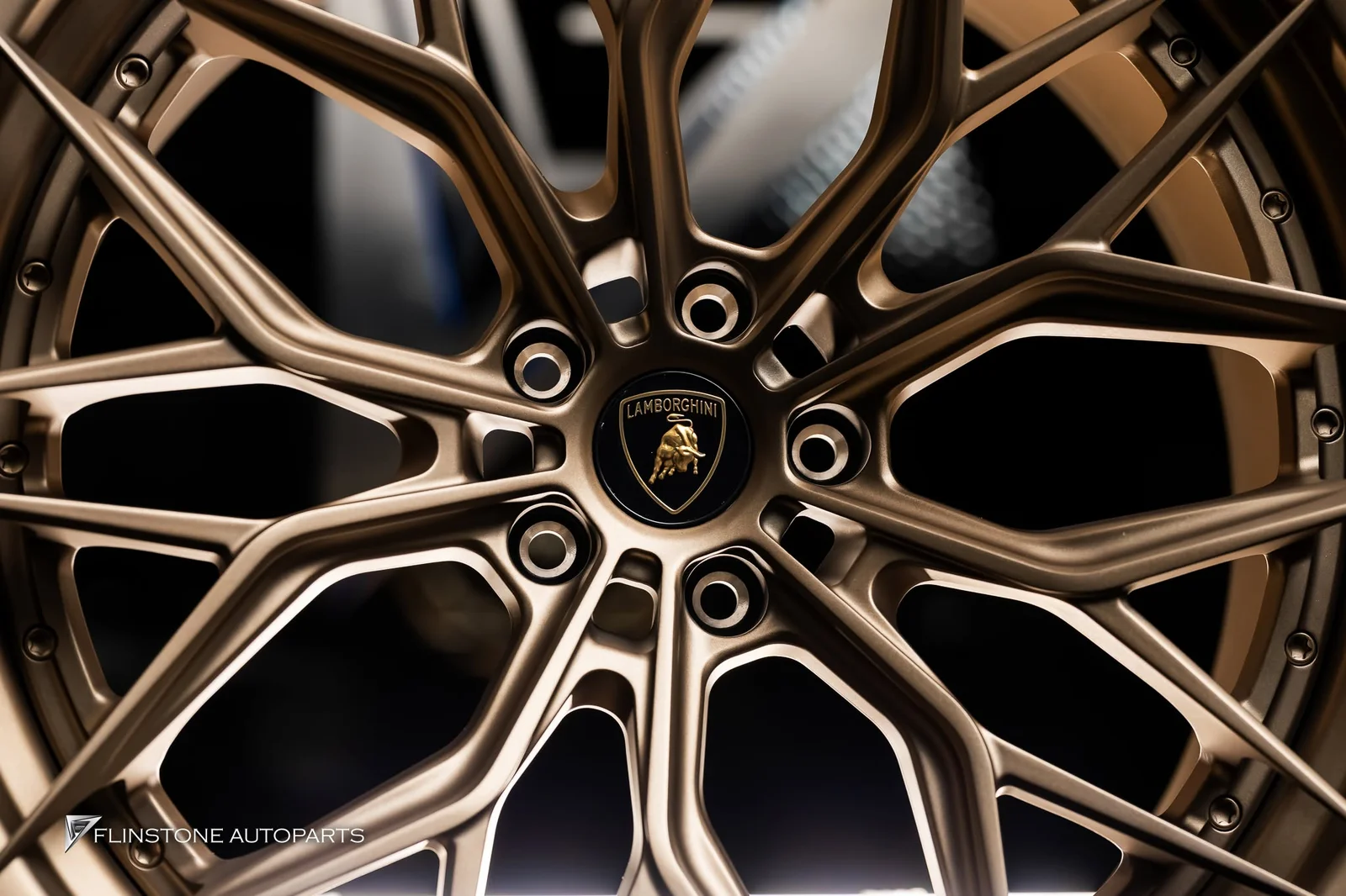 the ultimate in powerful luxury with Lamborghini Revuelto and Wheels USUS-02S Forged