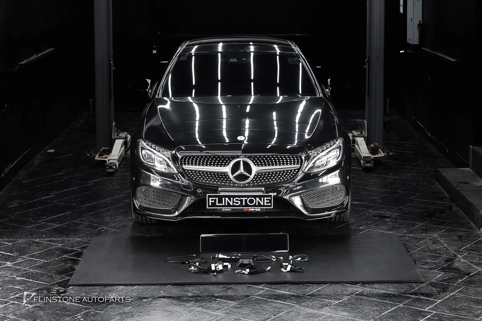 W205 C205 C-Class 2024 เปลี่ยน W205 ให้ล้ำหน้าถึงปี 2026!