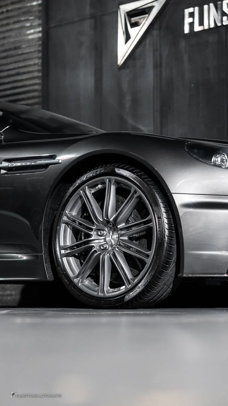 ติดตั้งล้อฟอจให้กับ Aston Martin DBS