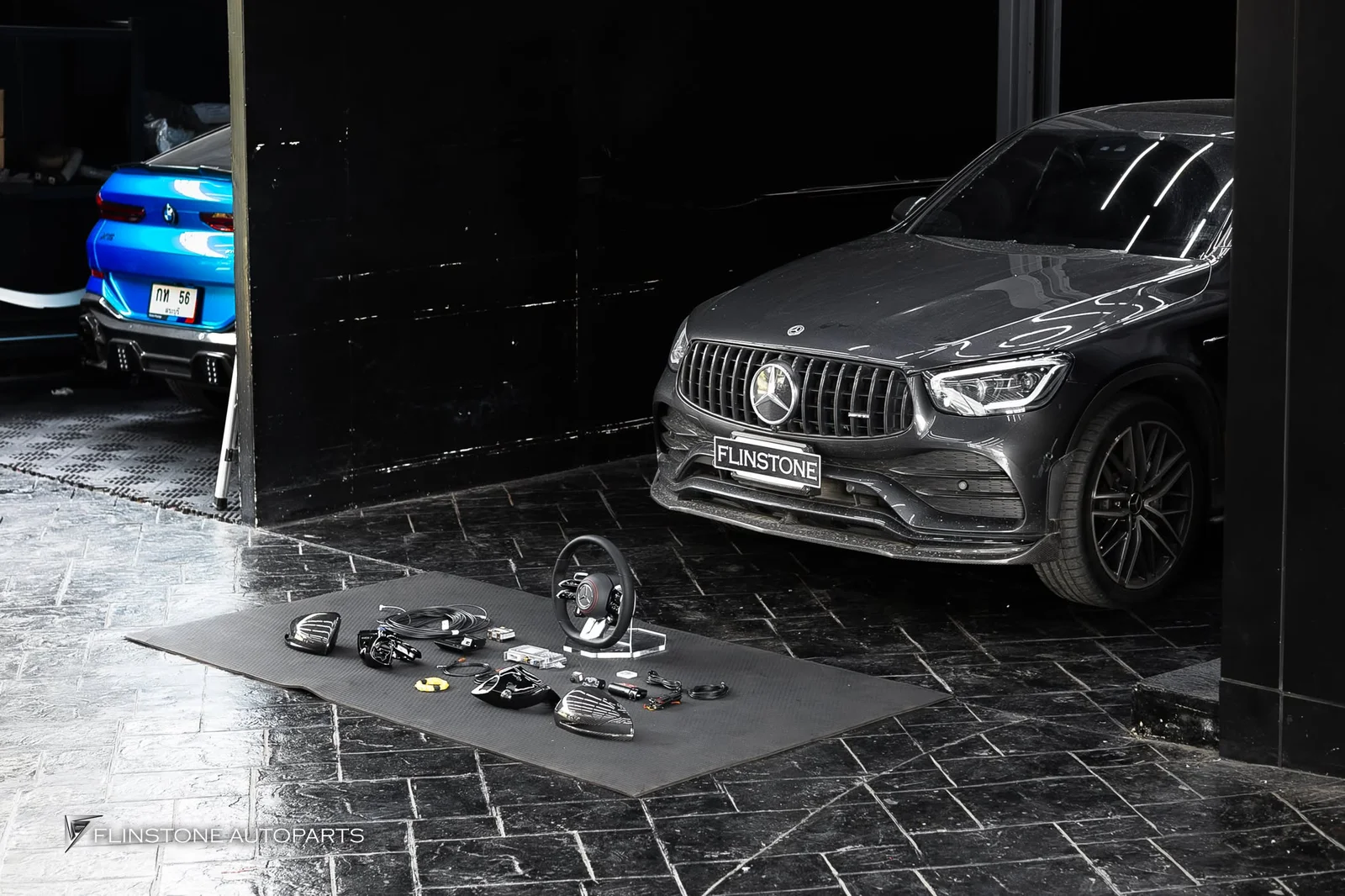 X253 GLC-Class อัปเกรดลุคสปอร์ตพร้อมเทคโนโลยีที่ขาดหายไปให้ Mercedes-AMG GLC43 Coupe
