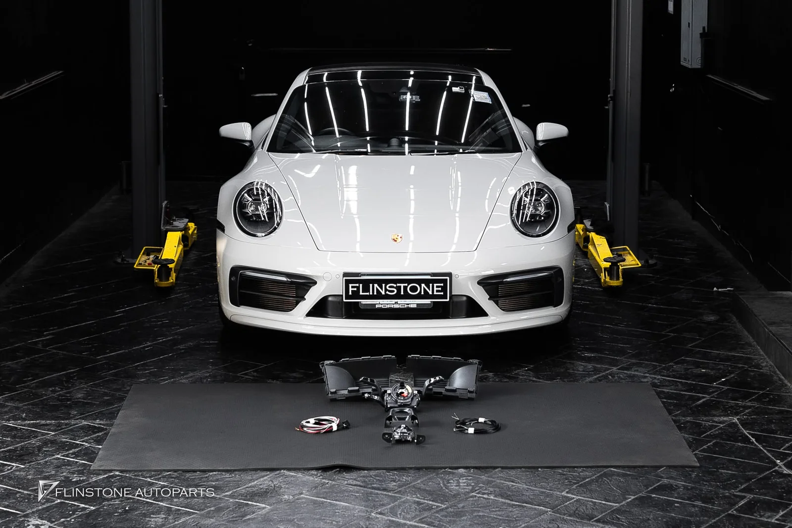 สำหรับ PORSCHE 992 Carrera กับการติดตั้งระบบ Adaptive Cruise Control (ACC)