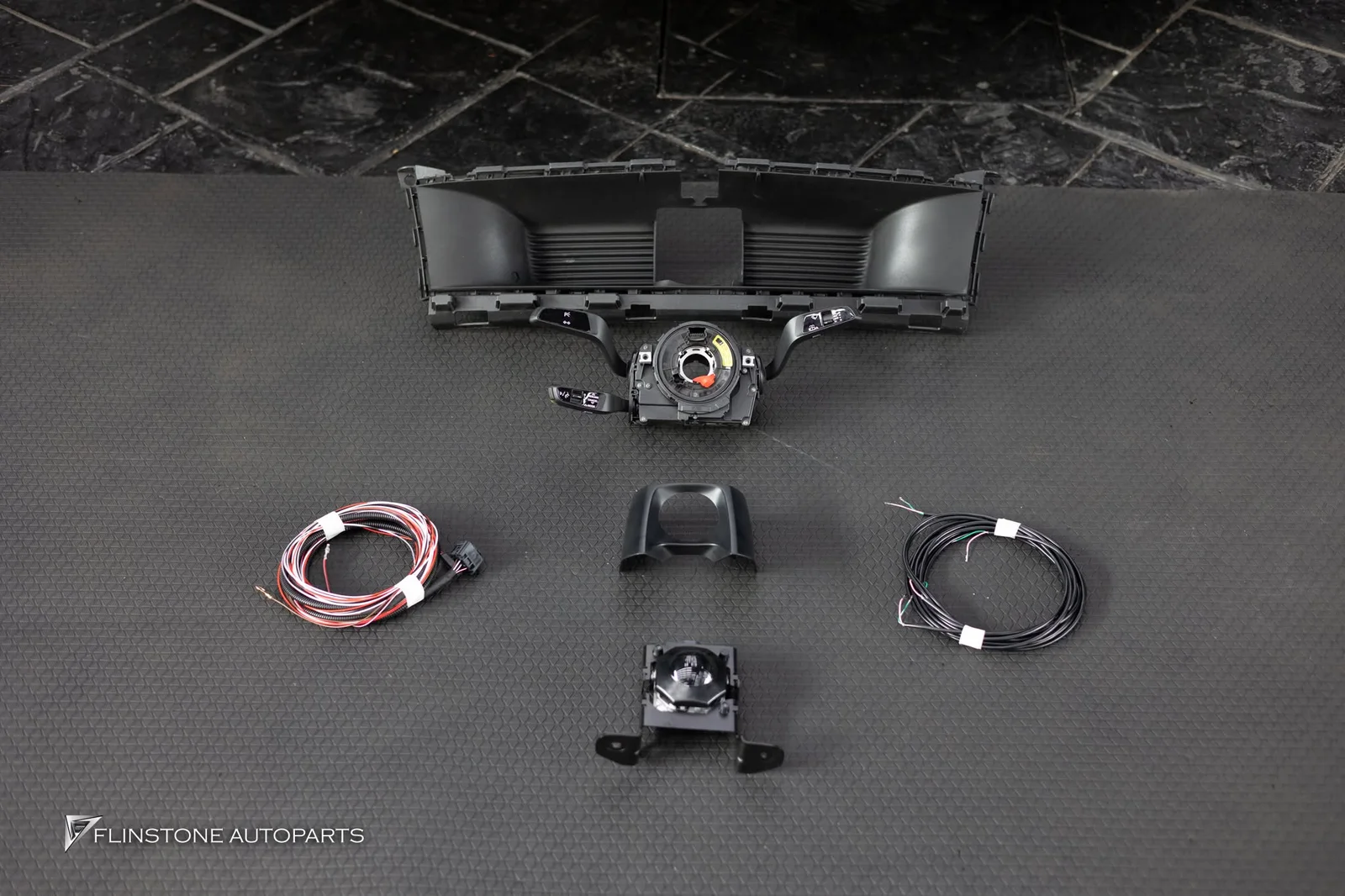 สำหรับ PORSCHE 992 Carrera กับการติดตั้งระบบ Adaptive Cruise Control (ACC)