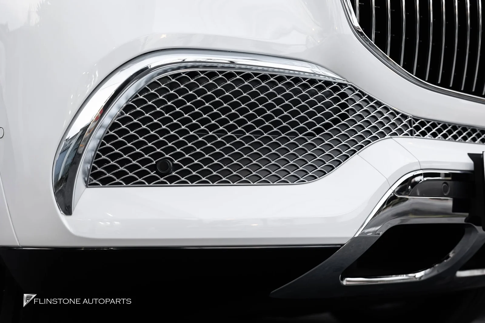 ติดตั้งชุดแต่ง MAYBACH สำหรับ X167 GLS-Class รอบคัน เปลี่ยนลุค SUV