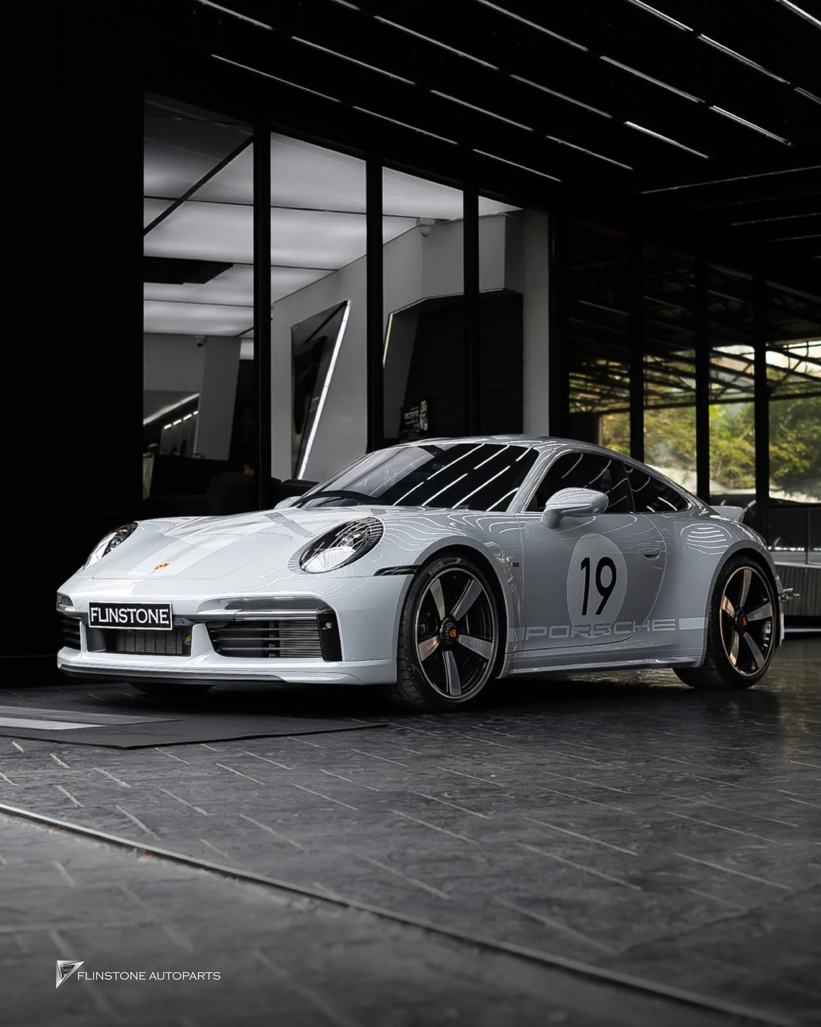 PORSCHE 992 Carrera PORSCHE 992 Sport Classic