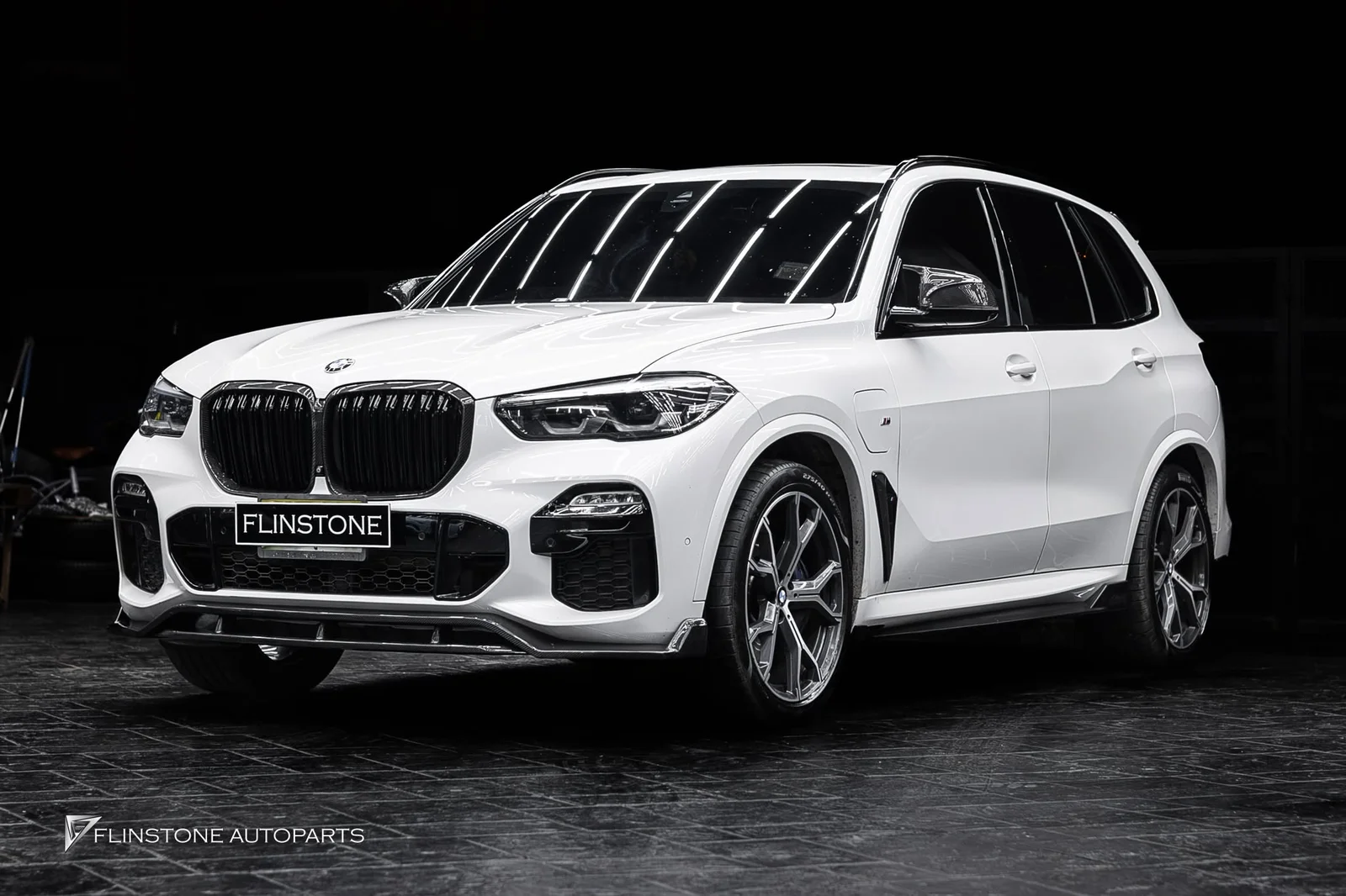 styling BMW X5 G05 more beautiful with a full carbon parts kit in the style of GTs