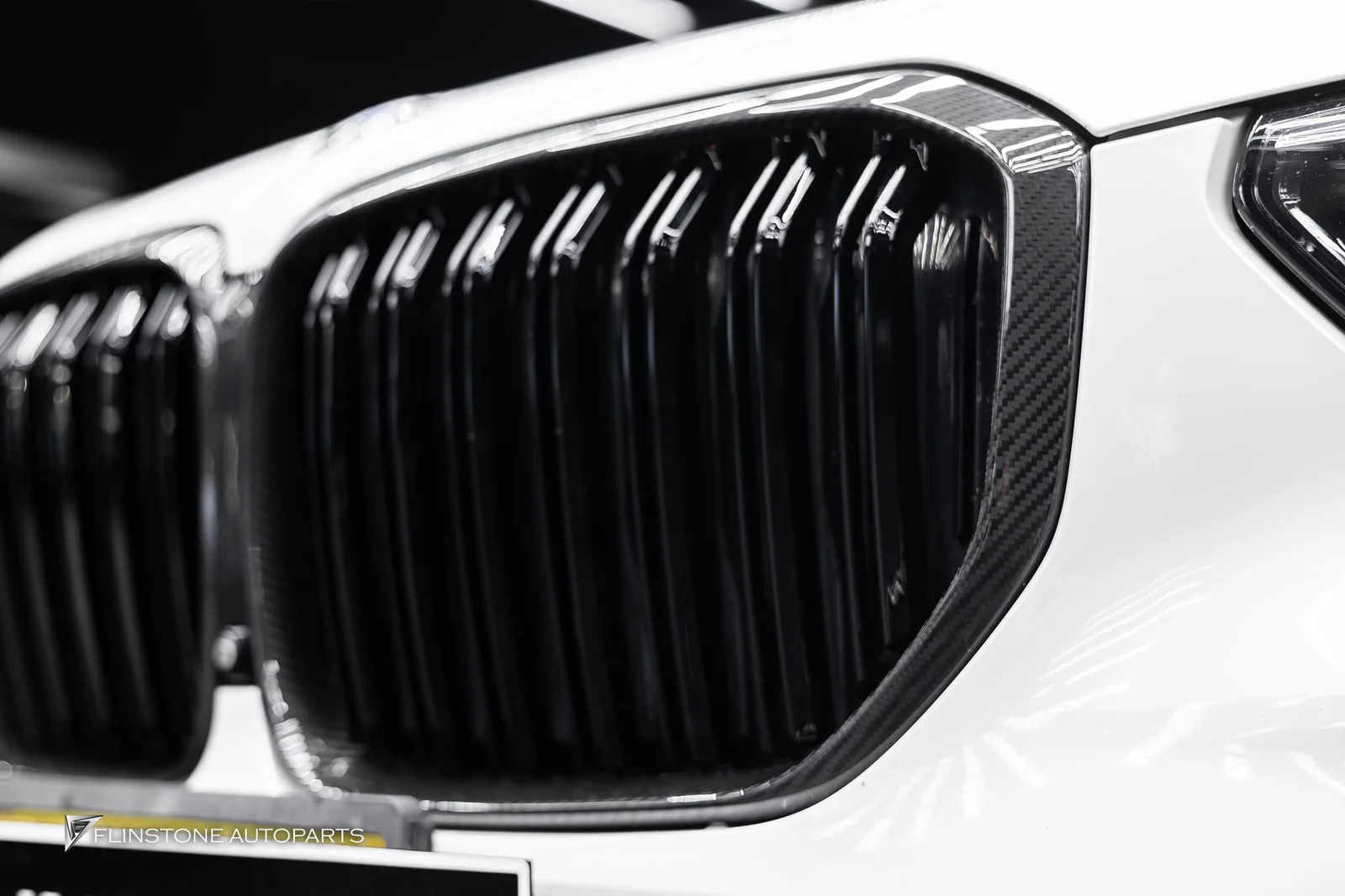styling BMW X5 G05 more beautiful with a full carbon parts kit in the style of GTs