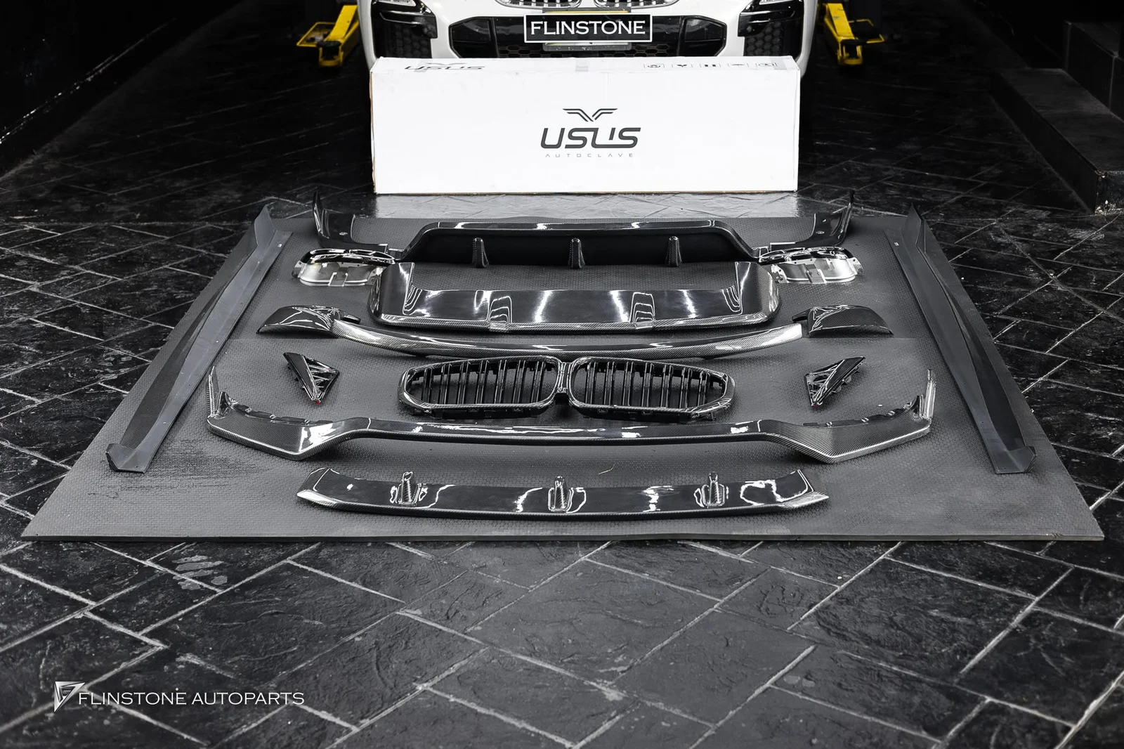 styling BMW X5 G05 more beautiful with a full carbon parts kit in the style of GTs